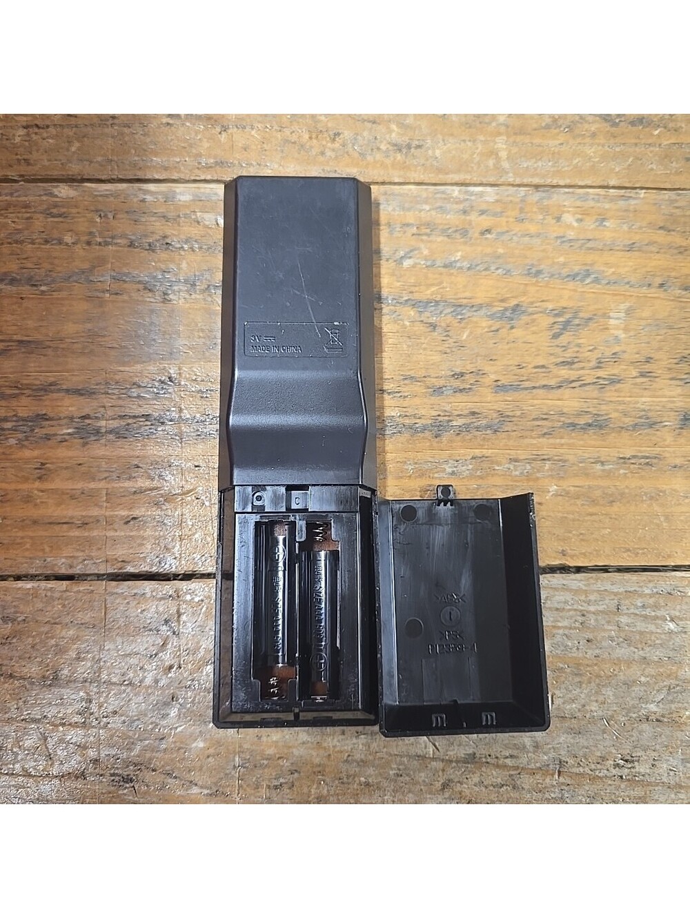 Genuine Sony RM-YD092 TV Remote Control - Picture 3 of 3